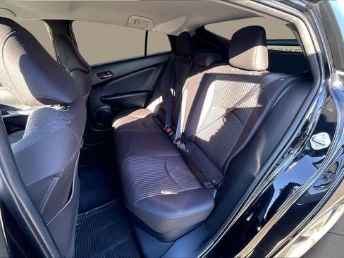 Used 2017 Toyota Prius Two image 20