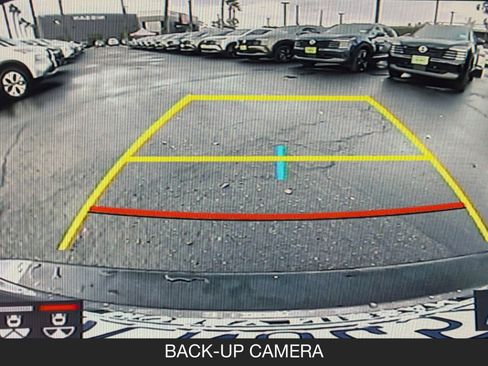 Used 2024 Toyota Camry SE image 20