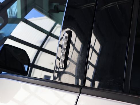 Used 2019 Ford F250 XLT image 11