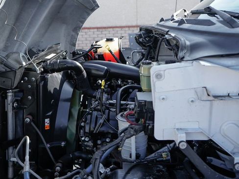 Used 2017 Ford F650 2WD Regular Cab Super Duty image 15