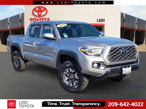 Used 2021 Toyota Tacoma TRD Off-Road w/ Technology Package AWD/4WD image 1