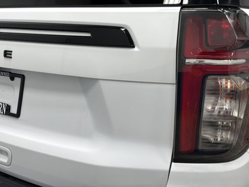 Used 2023 Chevrolet Tahoe Z71 w/ Luxury Package AWD/4WD image 42