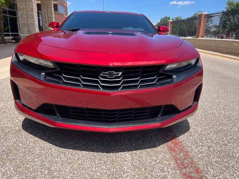 Used 2022 Chevrolet Camaro LT RWD image 9
