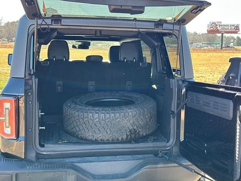 Used 2023 Ford Bronco Badlands w/ Sasquatch Package image 18