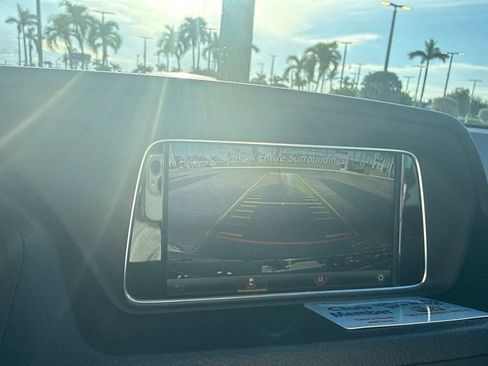 Used 2017 Mercedes-Benz E 400 Cabriolet image 2