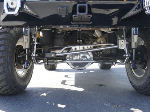 Used 2003 HUMMER H2 w/ Preferred Equipment Group image 32