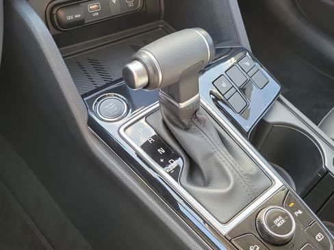 Certified 2024 Kia Sportage EX FWD image 30
