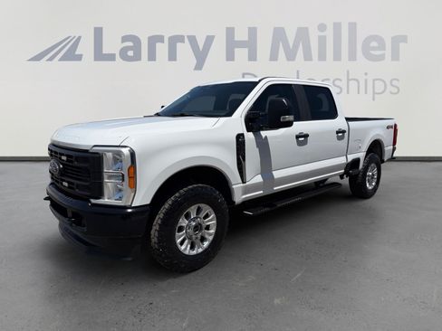 Used 2023 Ford F250 XL AWD/4WD image 1