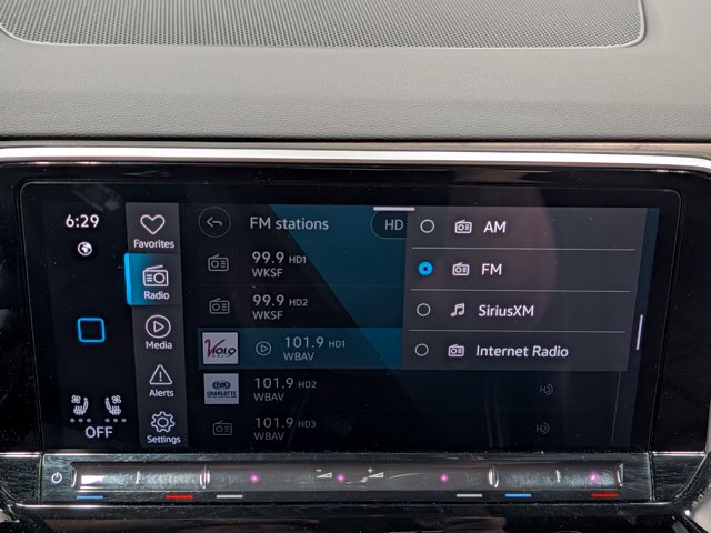 Used 2024 Volkswagen Atlas SE AWD/4WD image 20