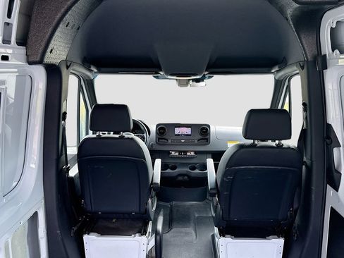 Used 2024 Mercedes-Benz Sprinter 2500 image 15