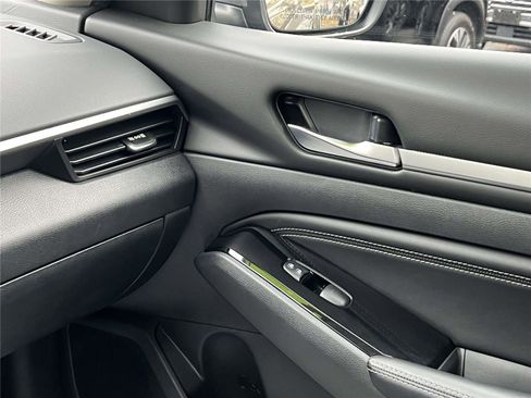 Certified 2021 Nissan Altima 2.5 SV image 42