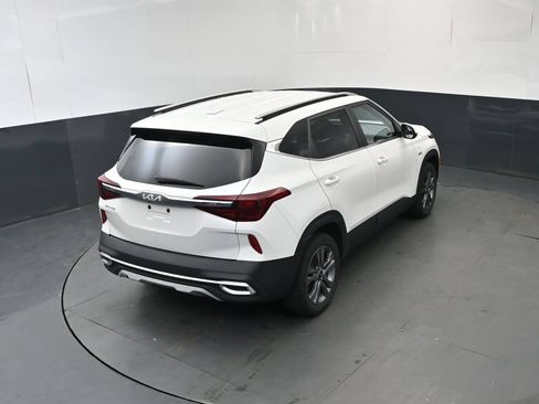 Certified 2023 Kia Seltos S w/ Navigation Package AWD/4WD image 25