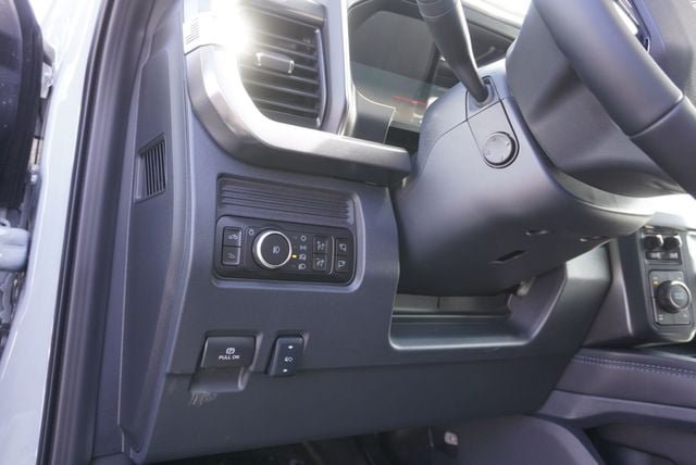 Used 2026 Ford F350 Platinum AWD/4WD image 28