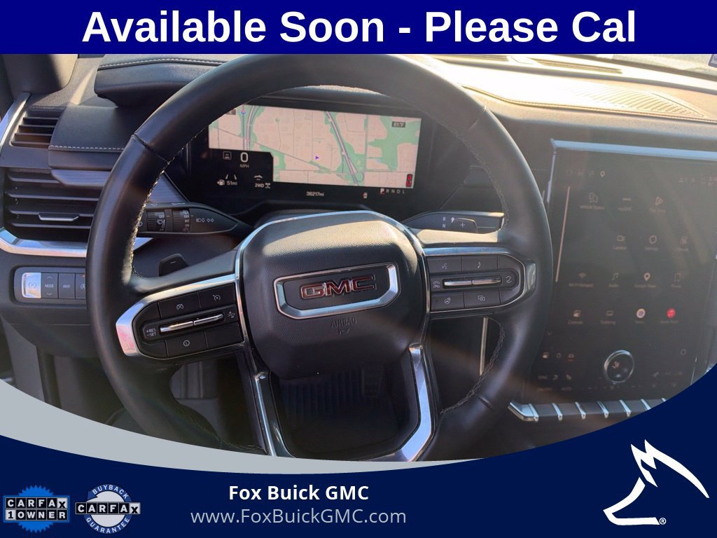 Used 2025 GMC Acadia Elevation w/ Elevation Premium Package AWD/4WD image 13