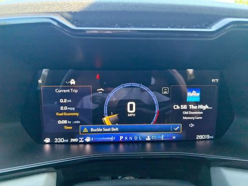 Used 2024 Chevrolet Colorado ZR2 w/ Technology Package AWD/4WD image 19
