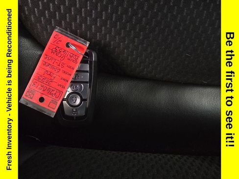 Used 2023 Ford Escape ST-Line Select w/ Tech Pack #2 image 28