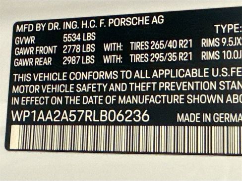 Used 2024 Porsche Macan image 29