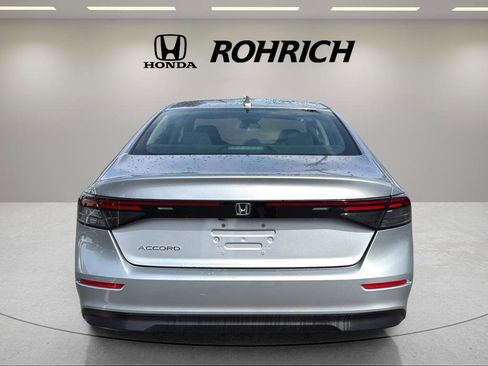 Used 2023 Honda Accord LX image 7