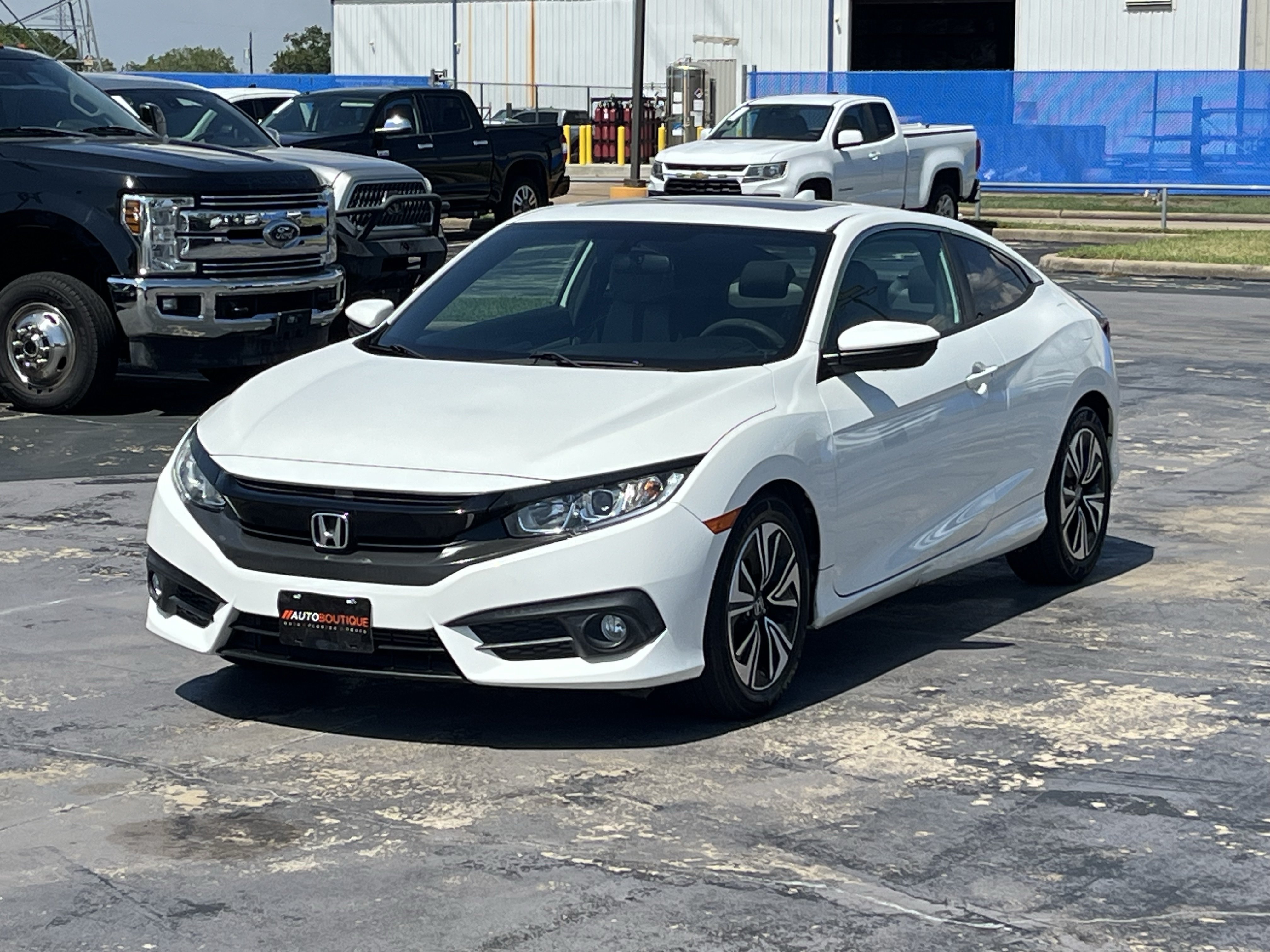 Used 2017 Honda Civic EX-T image 3