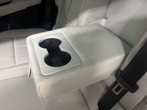 New 2025 Cadillac Lyriq Luxury image 21