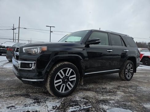 Used 2022 Toyota 4Runner Limited image 3