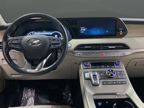 Used 2022 Hyundai Palisade Limited w/ Winter Package AWD/4WD image 11
