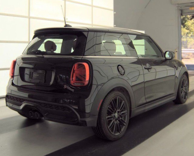Used 2024 MINI Cooper S FWD image 1
