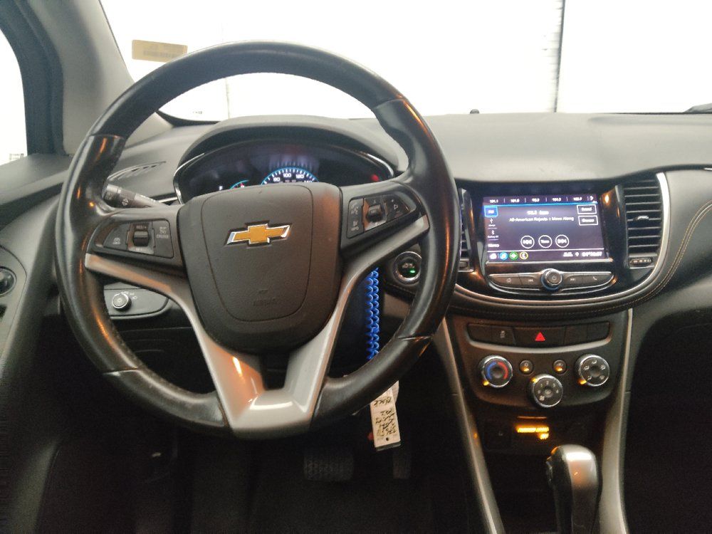 Used 2021 Chevrolet Trax LT w/ Driver Confidence Package FWD image 22