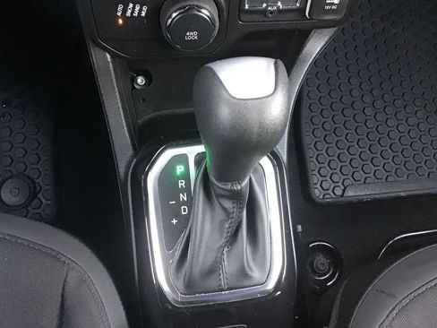 Certified 2022 Jeep Renegade Altitude w/ Convenience Group image 15