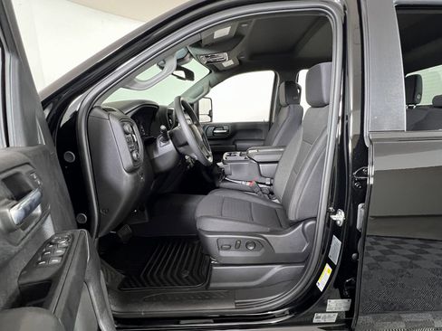 New 2025 Chevrolet Silverado 2500 Custom w/ Custom Value Package image 8