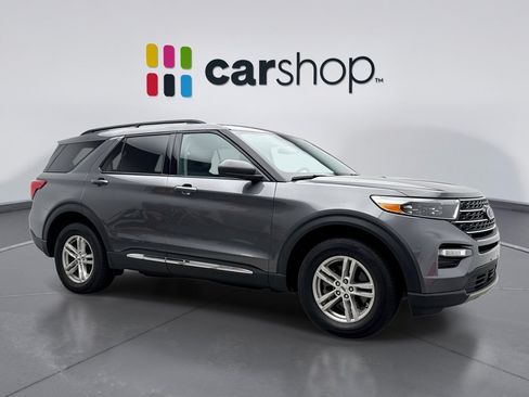 Used 2023 Ford Explorer XLT w/ Equipment Group 202A AWD/4WD image 7
