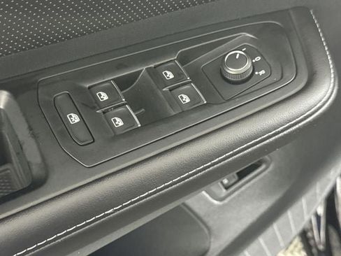 New 2026 Volkswagen Atlas SEL image 18