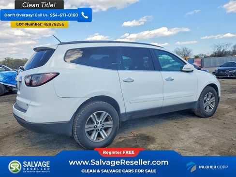 Used 2017 Chevrolet Traverse LT image 4