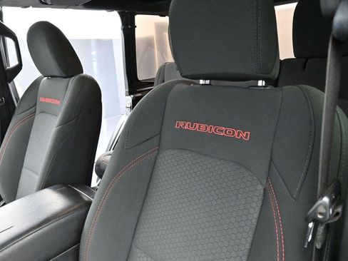 Used 2021 Jeep Wrangler Unlimited Rubicon AWD/4WD image 13