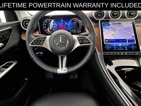 Used 2025 Mercedes-Benz GLC 350e 4MATIC image 6
