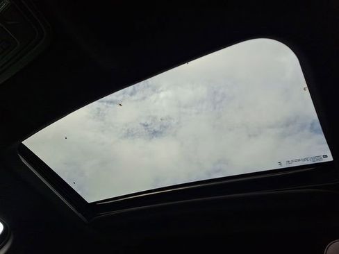 Used 2024 Chevrolet Silverado 1500 ZR2 image 17