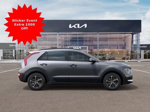 New 2025 Kia Niro EX image 10