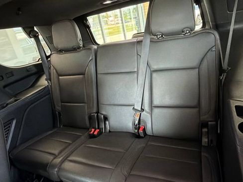 Used 2023 Chevrolet Tahoe High Country AWD/4WD image 15