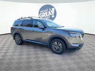 Certified 2022 Nissan Pathfinder SV video 1