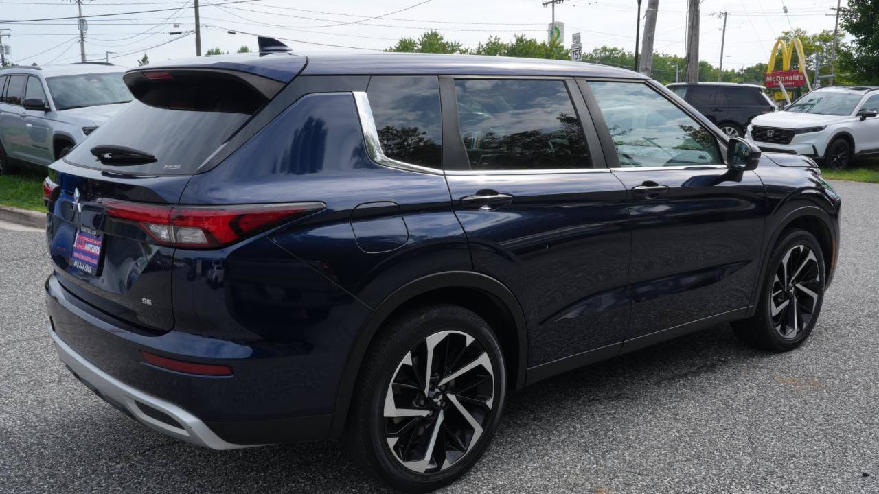 Used 2022 Mitsubishi Outlander SE AWD/4WD image 5