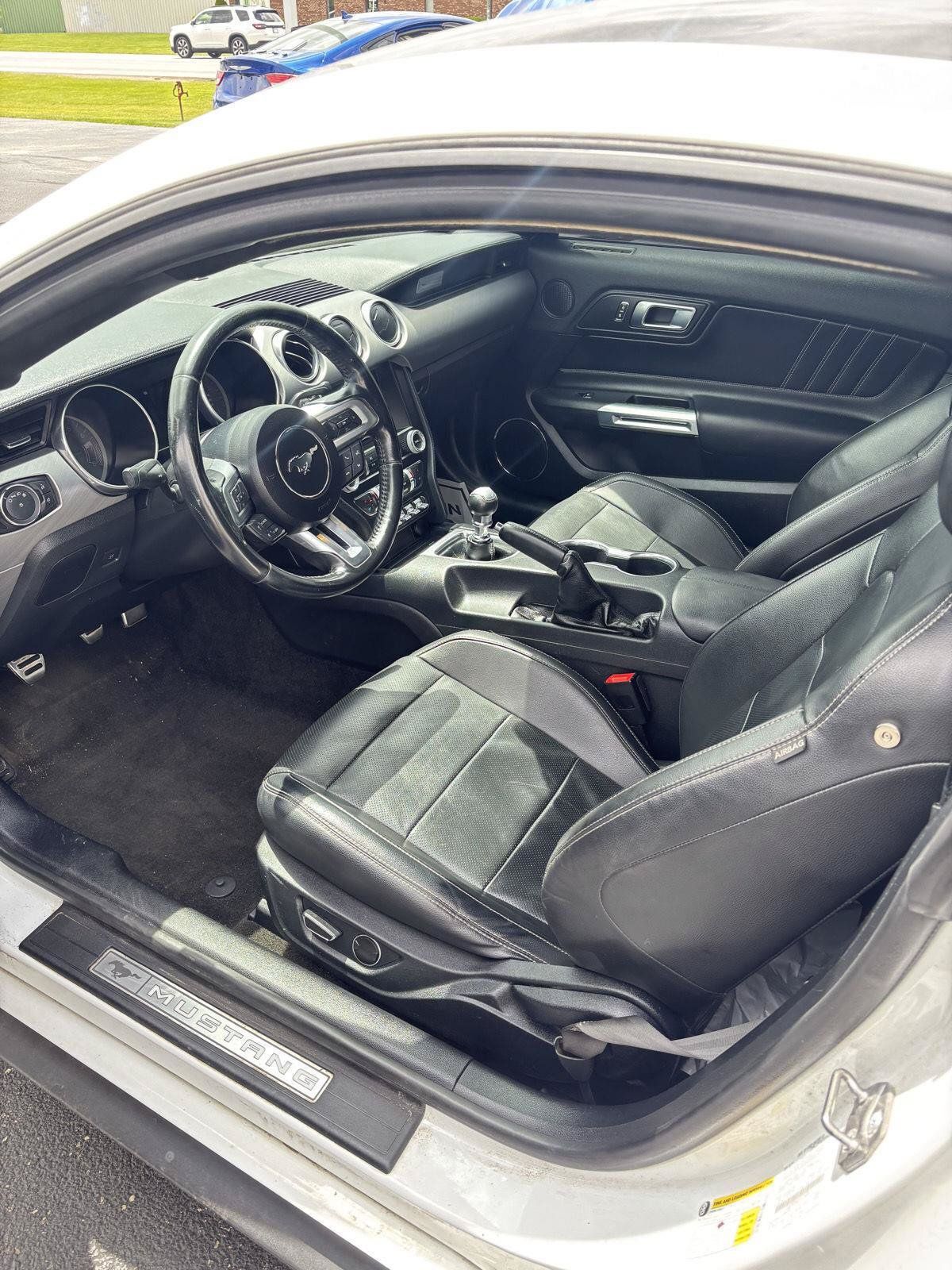 Used 2019 Ford Mustang Premium w/ Black Accent Package RWD image 11