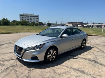 Used 2022 Nissan Altima 2.5 SV