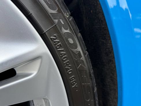 Used 2022 Chevrolet Camaro LT RWD image 9