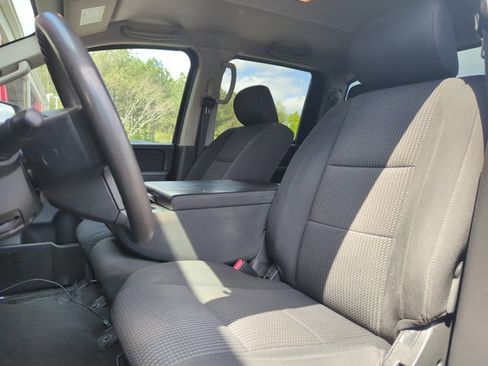 Used 2012 Nissan Titan SV image 16