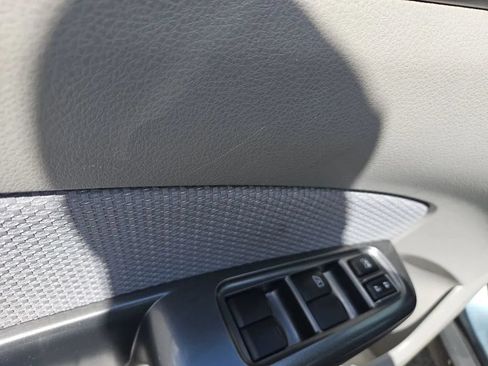 Used 2013 Subaru Forester 2.5X AWD/4WD image 17