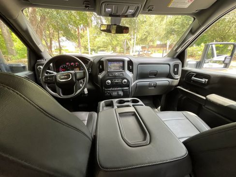 Used 2021 GMC Sierra 3500 4x4 Crew Cab w/ Gooseneck/5TH Wheel Package image 20