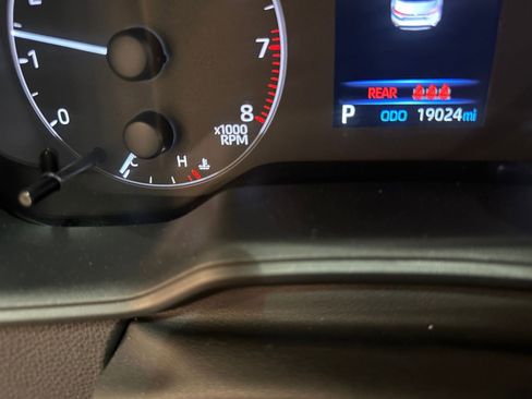 Used 2025 Toyota Corolla LE image 39