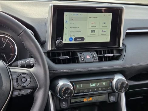 Used 2024 Toyota RAV4 XLE Premium image 24