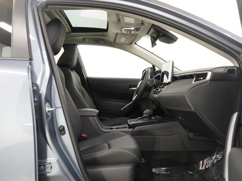 Used 2026 Toyota Corolla Cross XLE w/ Convenience Package image 11