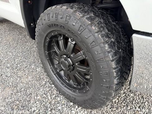 Used 2012 Toyota Tundra SR5 image 12